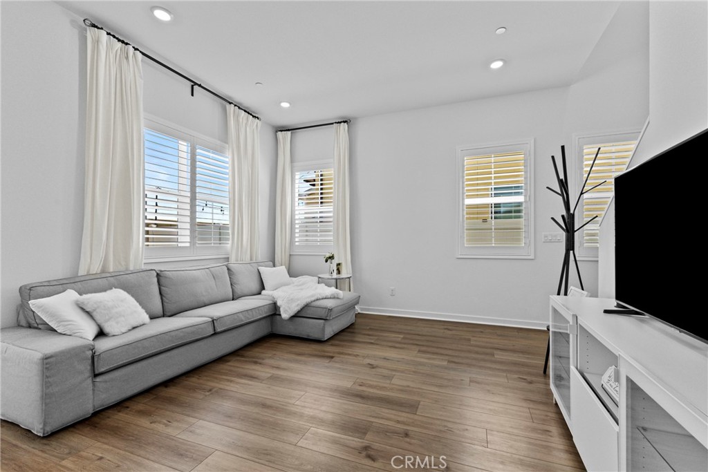 MLS #SW25156900 img 4