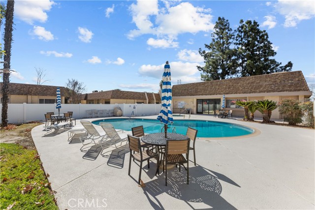 Detail Gallery Image 4 of 30 For 616 S Santa Fe, Hemet,  CA 92543 - 2 Beds | 2 Baths