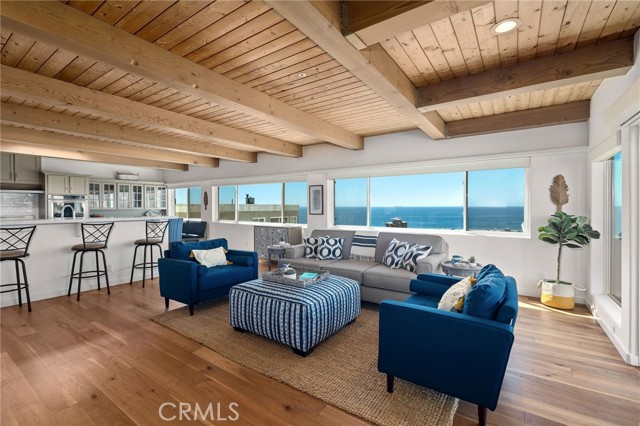 Detail Gallery Image 6 of 70 For 3603 Manhattan, Manhattan Beach,  CA 90266 - 3 Beds | 3/1 Baths