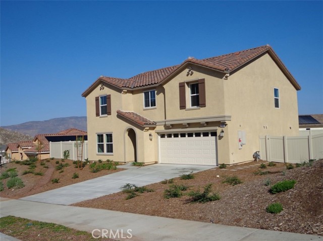 Detail Gallery Image 2 of 28 For 555 Qeweewish Ave, San Jacinto,  CA 92582 - 5 Beds | 2/1 Baths