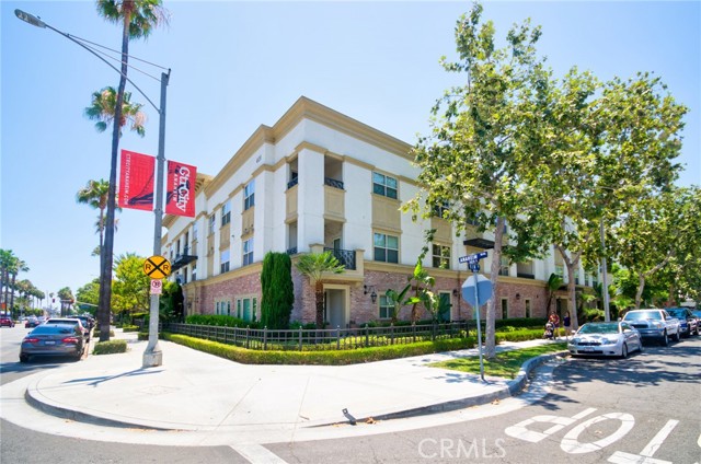 401 S Anaheim Boulevard, Anaheim CA: https://media.crmls.org/medias/07438cc2-a5fd-4bde-81dc-98a3036ac2b6.jpg
