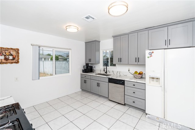 Detail Gallery Image 21 of 25 For 25481 6th St, San Bernardino,  CA 92410 - 2 Beds | 1 Baths