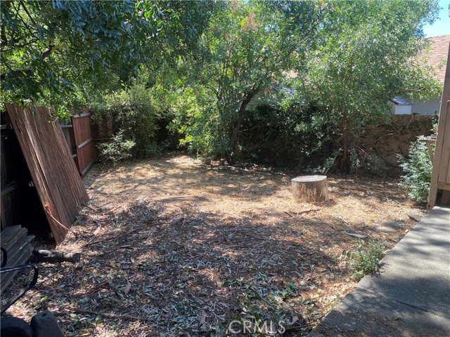 11748 Douglas, Yucaipa CA: https://media.crmls.org/medias/0744d93e-eb7e-4f95-ab51-60117cd5802b.jpg