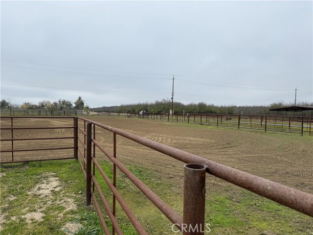 Detail Gallery Image 45 of 47 For 25565 Road 13, Chowchilla,  CA 93610 - 4 Beds | 3 Baths