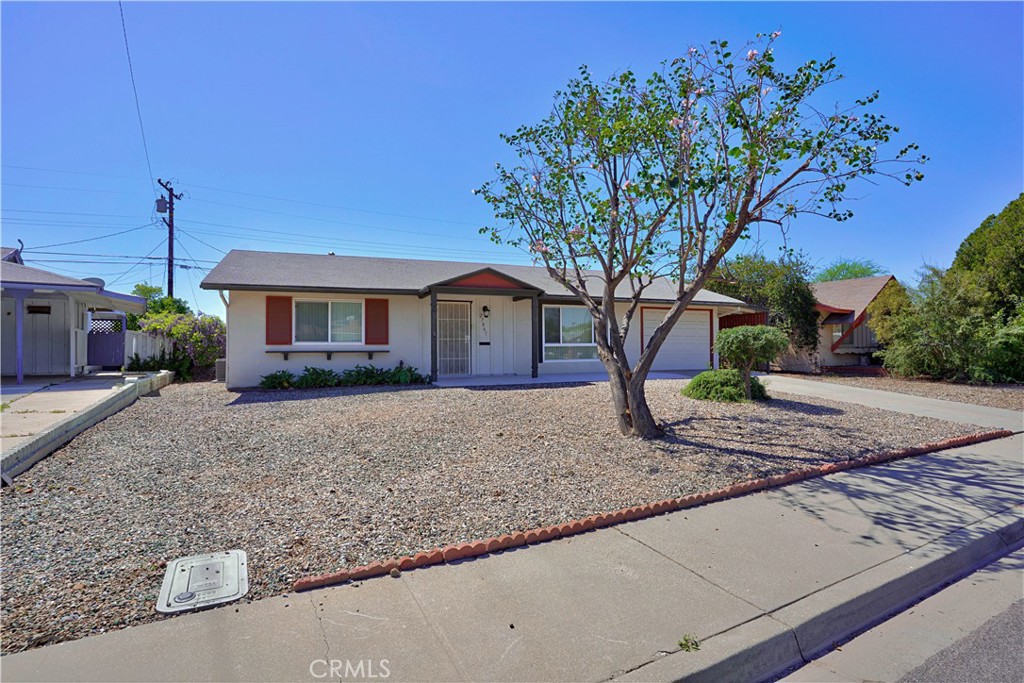 27067 El Rancho