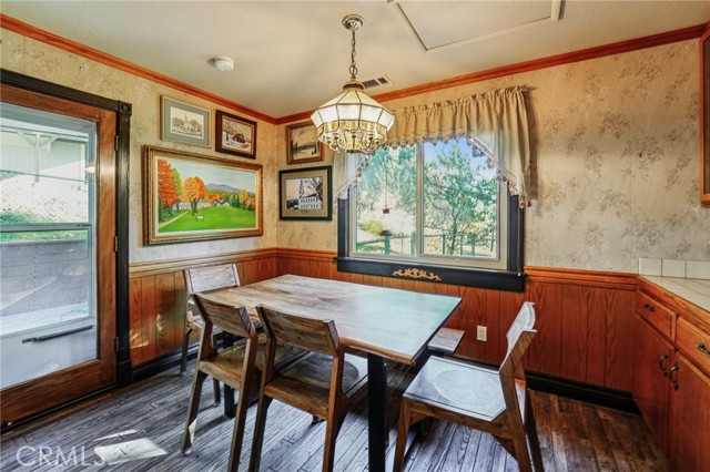 Detail Gallery Image 5 of 27 For 21520 Peak Cir, Cedarpines Park,  CA 92322 - 3 Beds | 2/1 Baths