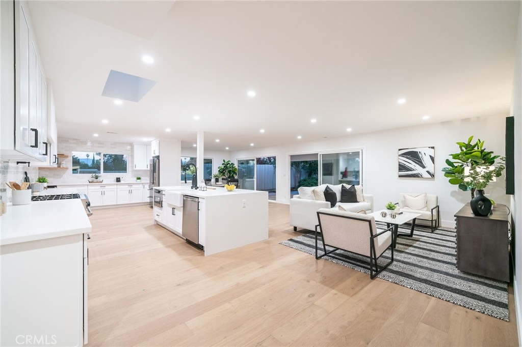 6116 Mary Ellen Avenue, Valley Glen, CA 91401