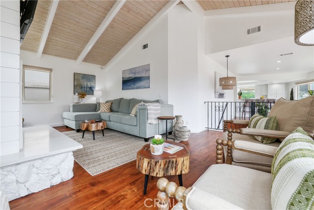 295 Plymouth Street, Cambria CA: https://media.crmls.org/medias/07486ec5-a5b4-4bbf-acda-07ad83d66c27.jpg