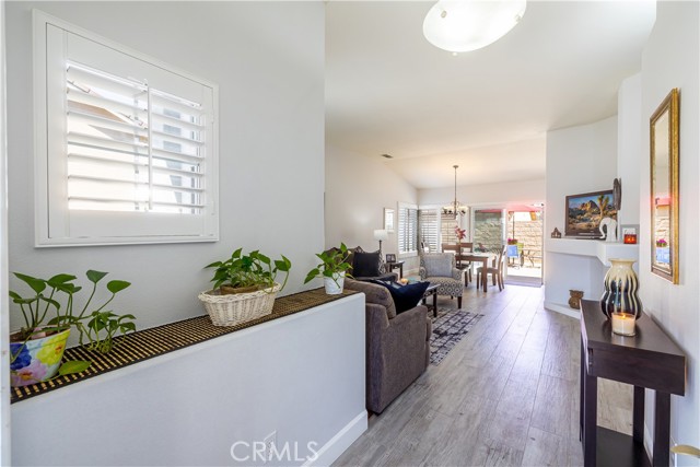 Detail Gallery Image 11 of 60 For 3427 Kentucky Ln, Corona,  CA 92882 - 3 Beds | 2 Baths