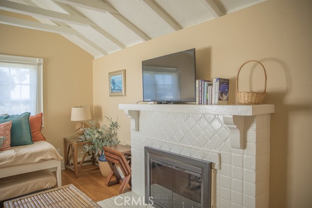 Detail Gallery Image 14 of 43 For 1086 Glenneyre St, Laguna Beach,  CA 92651 - 2 Beds | 1 Baths