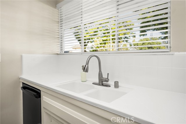 1855 S Eileen Drive, Anaheim CA: https://media.crmls.org/medias/0749eb59-b6ee-415d-8279-f44603573416.jpg