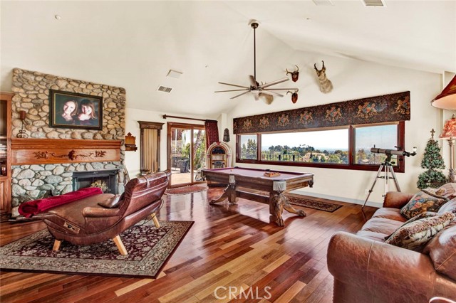 Detail Gallery Image 32 of 54 For 1532 Kensing Ln, North Tustin,  CA 92705 - 5 Beds | 6/2 Baths