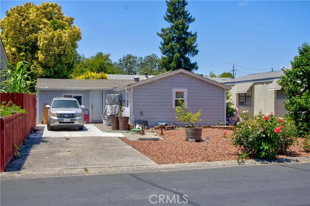 5250 Whispering Creek Drive, Santa Rosa CA: https://media.crmls.org/medias/074b9011-e502-40fc-b0cc-e404804e6f90.jpg