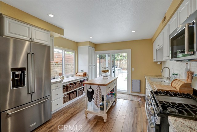 Detail Gallery Image 14 of 46 For 21632 Abedul, Mission Viejo,  CA 92691 - 4 Beds | 2 Baths