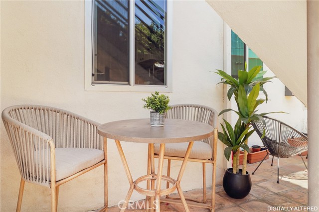 Detail Gallery Image 19 of 23 For 1918 11th St #D,  Santa Monica,  CA 90404 - 2 Beds | 2 Baths
