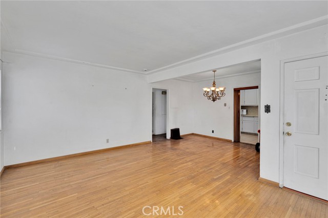 10125 Annetta Ave., South Gate CA: https://media.crmls.org/medias/074cf81c-ff52-409d-b837-a42cffd2419e.jpg