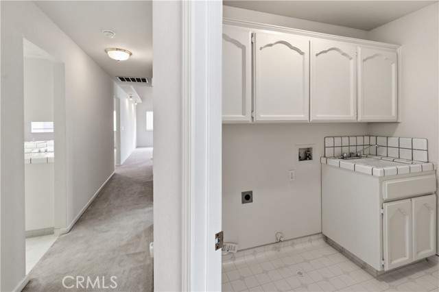 Image 14 of 32 For 2637 Sandell