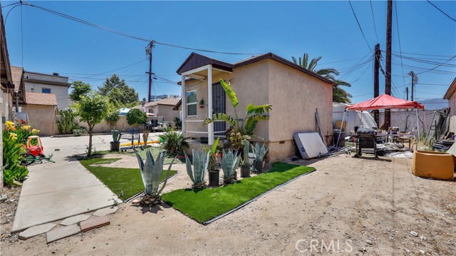 120 W Heald Avenue, Lake Elsinore CA: https://media.crmls.org/medias/074e35c8-69dc-489d-8548-03ce54d00bba.jpg