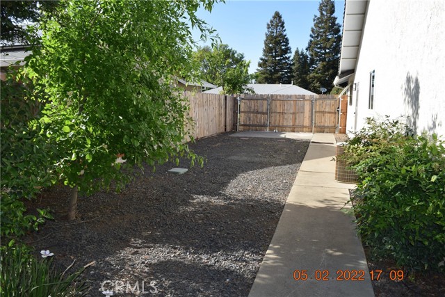 13 Betsey Way, Chico CA: https://media.crmls.org/medias/074eb0d8-1816-47cc-b9f4-8947eb787a2e.jpg