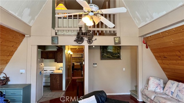 Detail Gallery Image 20 of 28 For 1241 Bear Springs Rd, Rimforest,  CA 92378 - 3 Beds | 1/1 Baths