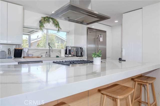 5841 Raphael Drive, Huntington Beach CA: https://media.crmls.org/medias/0751d493-4bf9-4e9c-868c-2a0192fdc19a.jpg