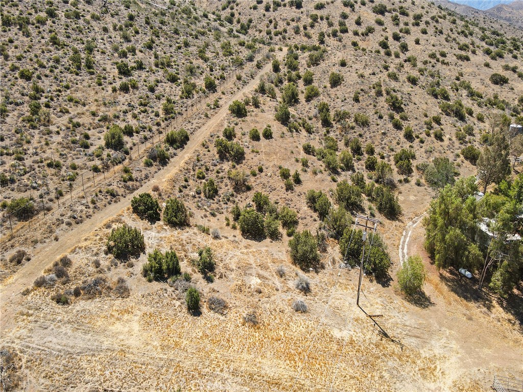 https://media.crmls.org/medias/0752303e-8d01-4143-90fd-da8affe970ae.jpg?preset=X-Large
