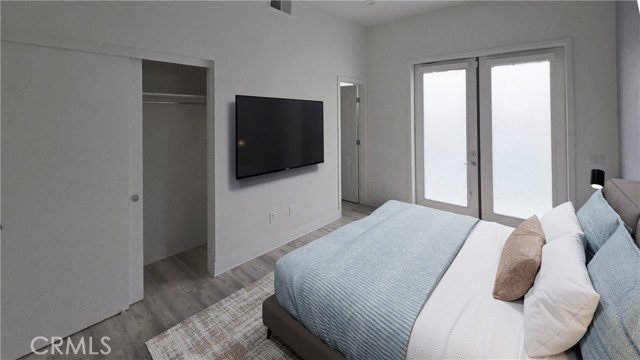 Front Image Thumbnail for CRSR26034106