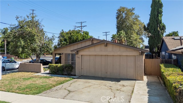 Detail Gallery Image 4 of 55 For 18900 Ledan St, Northridge,  CA 91324 - 4 Beds | 2 Baths