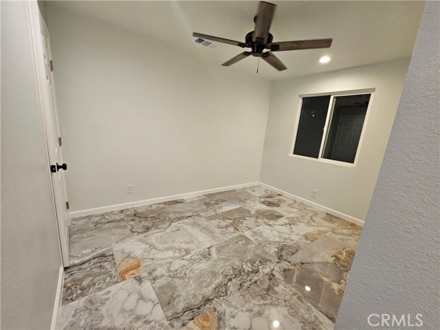 Detail Gallery Image 14 of 24 For 152 Glenwood St, Colton,  CA 92324 - 3 Beds | 2 Baths