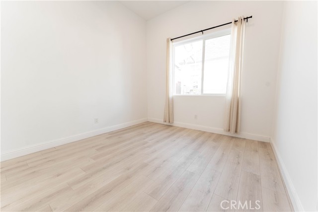 5745 Guest Bedroom / Office Raw