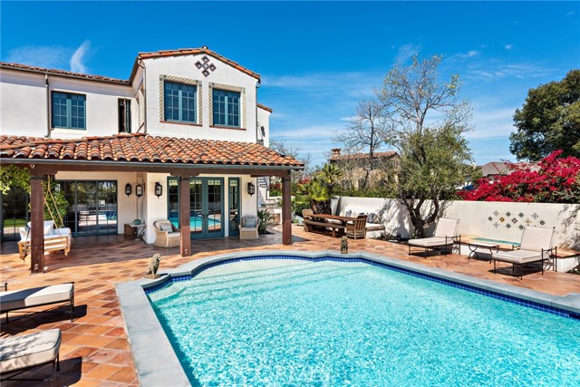 1 Overlook Drive, Ladera Ranch CA: https://media.crmls.org/medias/0754349b-22d4-4124-972b-7758fca4e2ba.jpg