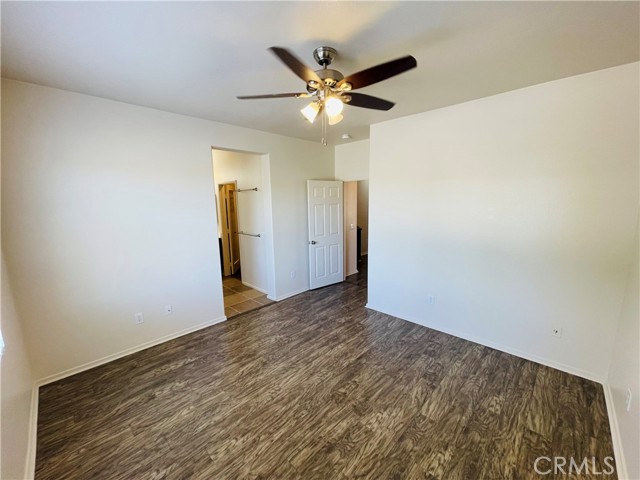 649 Sumner Way, Oceanside CA: https://media.crmls.org/medias/07554e40-1aec-4961-adfa-5002a13eaee3.jpg