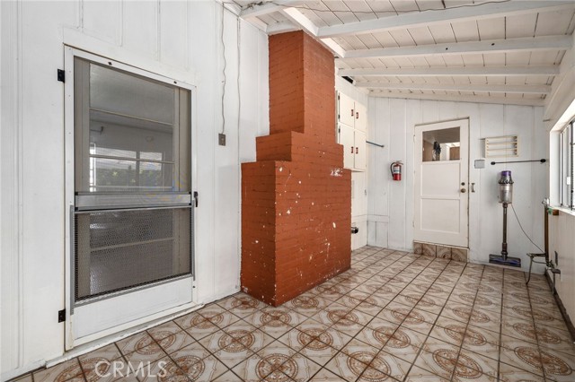 Detail Gallery Image 17 of 45 For 170 W Linden Ave, Burbank,  CA 91502 - 2 Beds | 1/1 Baths