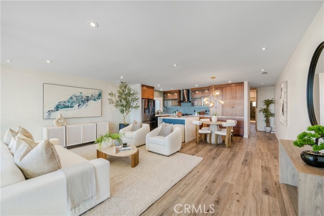 3901 E Livingston Drive, Long Beach CA: https://media.crmls.org/medias/07565fb7-aed4-41c2-a00f-d3c005d97f85.jpg
