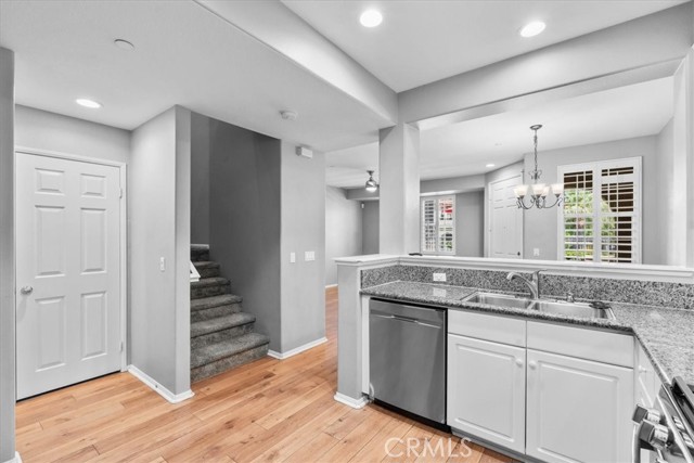 Detail Gallery Image 14 of 33 For 26327 Iris Ave #C,  Moreno Valley,  CA 92555 - 2 Beds | 2/1 Baths