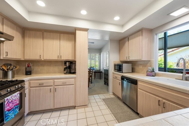 Image 11 of 50 For 675 Barberry Way