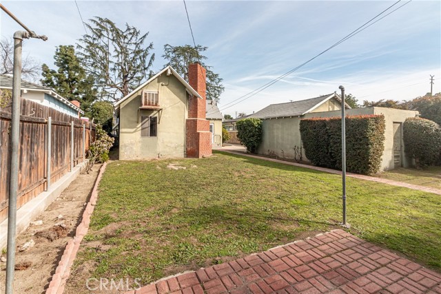 Detail Gallery Image 26 of 35 For 427 S Orchard, Burbank,  CA 91506 - 2 Beds | 1/1 Baths