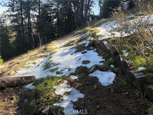 Detail Gallery Image 14 of 20 For 24989 Highland, Crestline,  CA 92325 - – Beds | – Baths