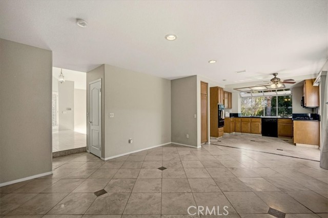 Detail Gallery Image 9 of 30 For 24599 Calle San Vicente, Murrieta,  CA 92562 - 4 Beds | 2/1 Baths