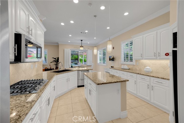 Detail Gallery Image 18 of 75 For 4976 Huntswood Pl, Rancho Cucamonga,  CA 91737 - 4 Beds | 2/1 Baths