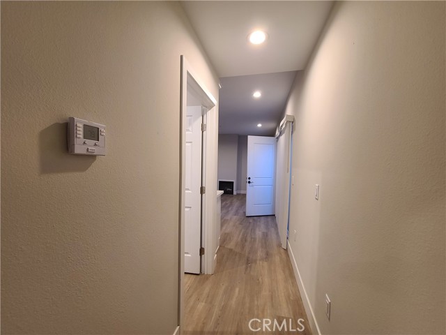 Detail Gallery Image 10 of 14 For 8412 Burnet Ave, North Hills,  CA 91343 - 2 Beds | 2 Baths