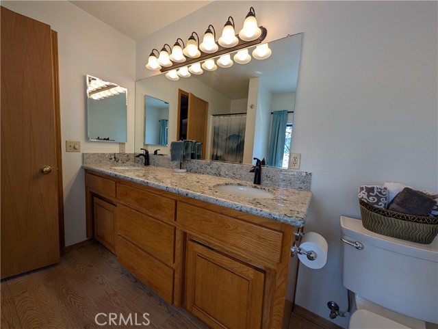 1575 Petersen Lane, Frazier Park CA: https://media.crmls.org/medias/075ec2b8-7843-4fd9-8361-181664ea7972.jpg