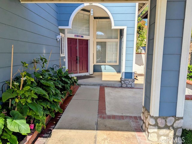 580 Hillsborough Way, Corona CA: https://media.crmls.org/medias/075fdcf0-1931-40cd-8d74-a3cda71550b3.jpg