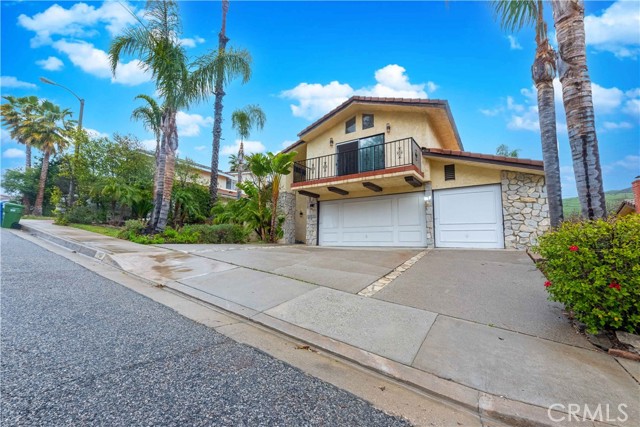 Detail Gallery Image 2 of 45 For 27821 via Amistosa, Agoura Hills,  CA 91301 - 5 Beds | 3 Baths