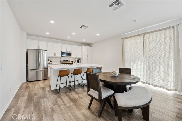 Detail Gallery Image 9 of 45 For 148 Camden Ct, Perris,  CA 92571 - 3 Beds | 2/1 Baths