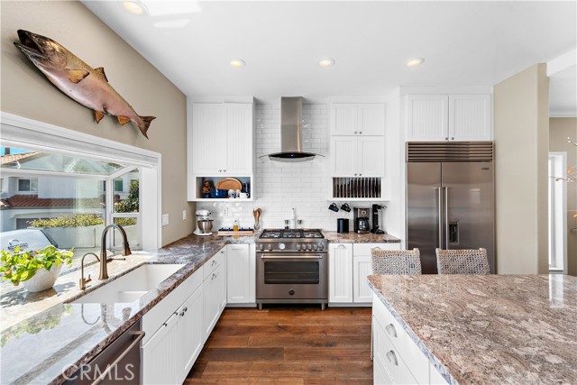 65 Centre Court, Dana Point CA: https://media.crmls.org/medias/07615df7-58f7-46ee-94e1-5cadfdffcd21.jpg