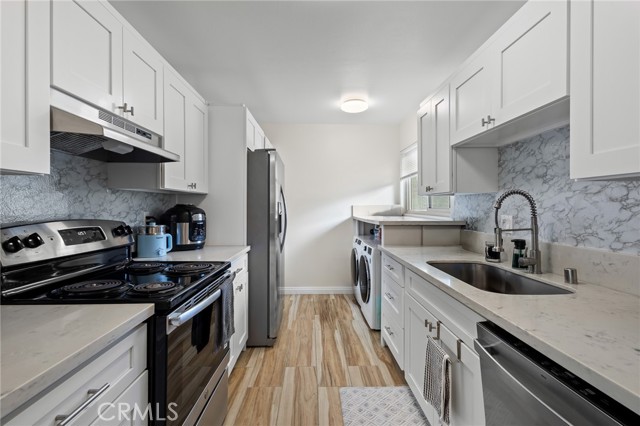 Detail Gallery Image 4 of 22 For 4714 Park Granada #203,  Calabasas,  CA 91302 - 2 Beds | 2 Baths