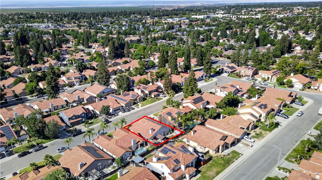 https://media.crmls.org/medias/07620fea-19d2-4324-b632-225fa64c7366.jpg?preset=X-Large