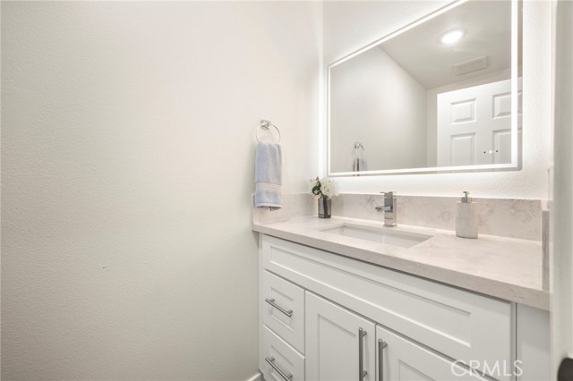 Detail Gallery Image 16 of 57 For 17533 Sagebrush Way, Carson,  CA 90746 - 3 Beds | 3 Baths