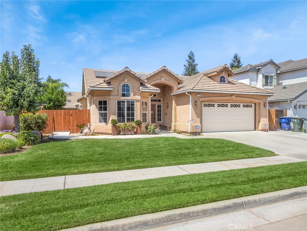 5575 N Ensanada Avenue